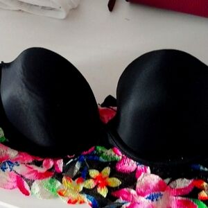 Black and floral strapless bra